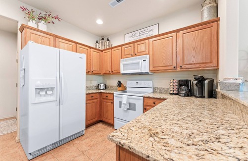 Branson West Condo | Spacious Fall Getaway in StoneBridge Near SDC and Table Rock Lake