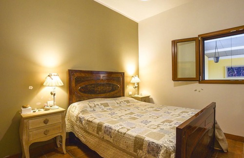 Licodia Eubea House | Spacious, family-friendly cottage with jacuzzi and an olive grove on the huge natural plot.