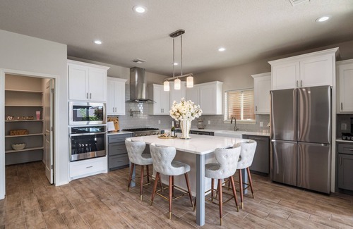 Northeast Heights House | Spacious Family Friendly 5BR Retreat Sandia Views Movie Lounge + Fenced Yard