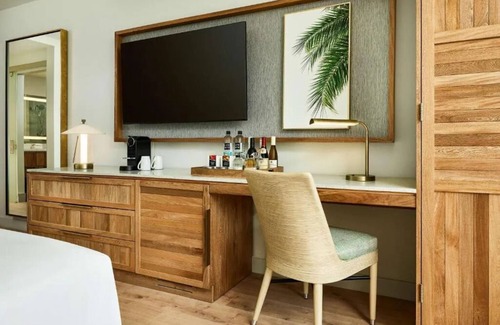 Marathon Hotel | Spacious Family-Friendly Stay Near Dolphin Encounters & Beaches! Outdoor Pool!