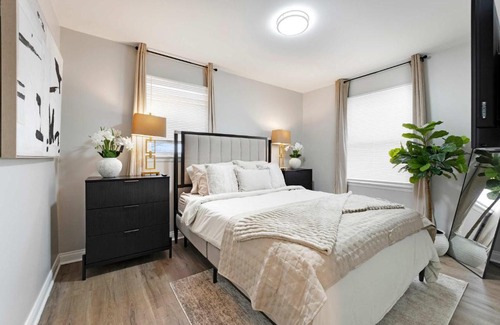 Hanover Park House | Spacious Family Getaway LCP Collection