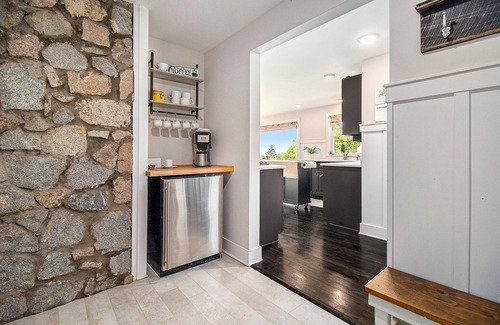 Manistee House | Spacious Family Getaway with Lake Access, Golf Nearby & Top-Rated Beaches!