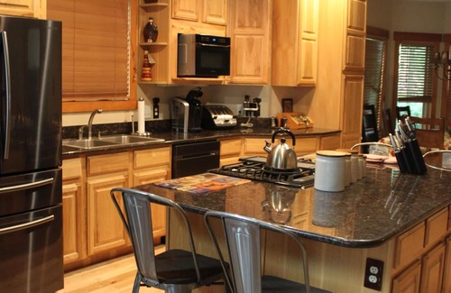 Silverthorne House | Spacious Family Home Close to 4 Ski Resorts, Summit County CO- Mountain Serenity