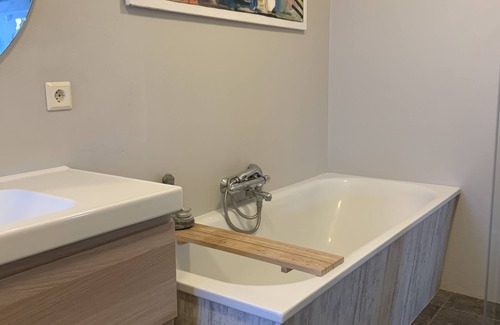 Grafarvogur House | Spacious family house with spectacular views