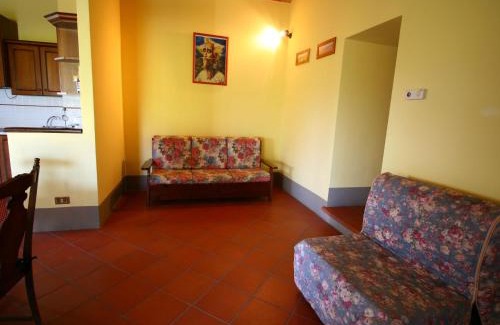 Gallina Apartment | Spacious Farmhouse in Pienza with Swimming Pool