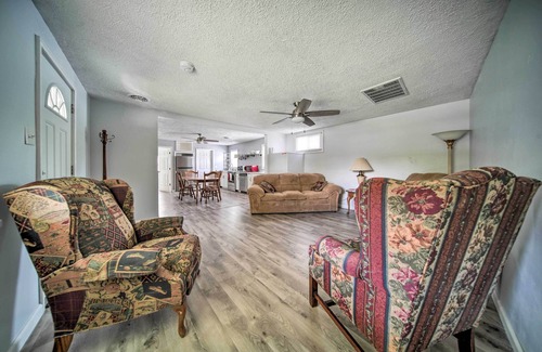 Geneva-on-the-Lake House | Spacious Geneva House < .5 Mi to The Strip!