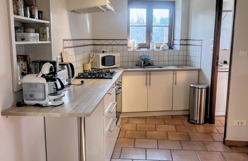 Saint-Haon-le-Vieux Cottage | Spacious gîte with pool, pets allowed in St Haon le Vieux