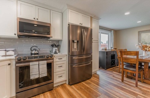 Hillsboro House | Spacious Hillsboro Oasis