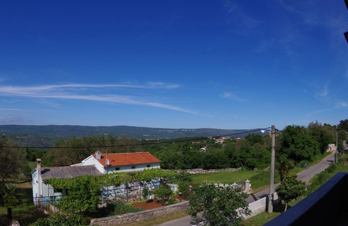 Rakalj Apartment | Spacious Holiday Apartment with Balcony in Village Rakalj