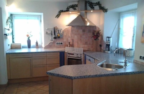 Kitzbuehel House | spacious holiday home for 9 people with sauna and cellar bar in Kirchberg