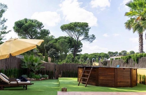 Las Jaras House | Spacious holiday home in Cordoba with garden
