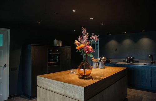 Leende House | Spacious holiday home in Leende with garden