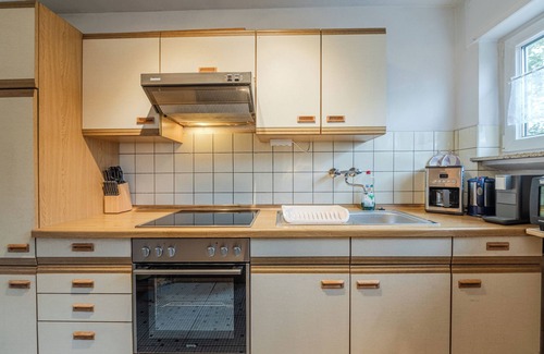 Hundheim House | Spacious holiday home with beautiful views over the Idarwald