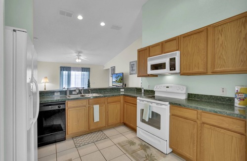 Thousand Oaks House | Spacious home close to Disney and attractions