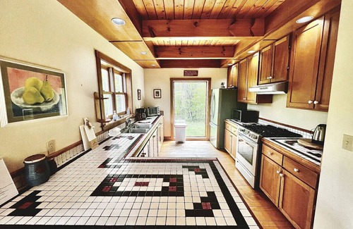 South Londonderry House | Spacious home Featuring a hot tub, fire pit, fireplace and more!