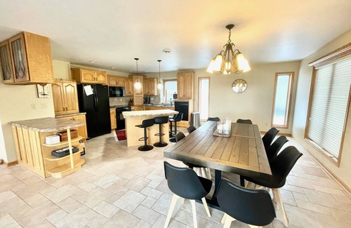 Bayfield House | Spacious home in Bayfield, sleeps 20!