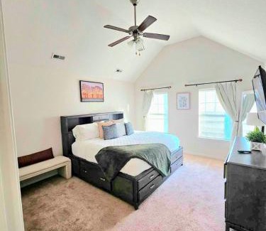 Norfolk - Virginia Beach House | Spacious home in Chesapeake