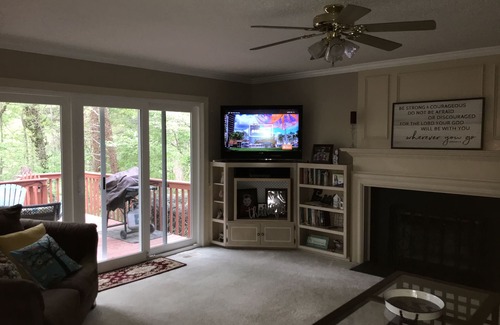 Greensboro House | Spacious home in NW Greensboro
