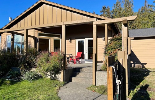 Port Townsend House | Spacious home in a country setting