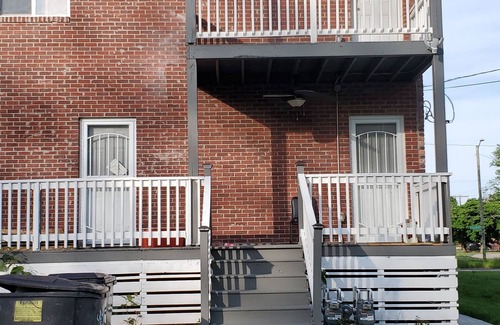Detroit House | Spacious Home Located In The Heart Of Detroit, Minutes From Downtown