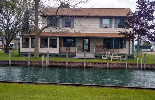 Harsens Island House | Spacious Home Off Lake St Clair On Harsens Island