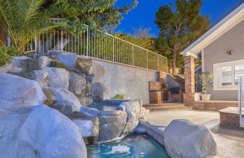 Verdugo Viejo House | Spacious Home w/Panoramic City Views + Pool & Spa