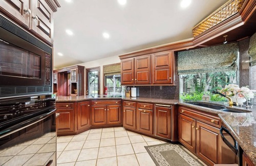 Decker Place House | Spacious Home w/Pool, Hottub & Guest House