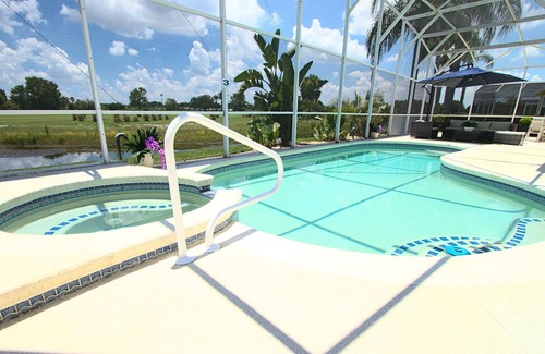 Ridgewood Lakes House | Spacious home w/ private pool by Disney!