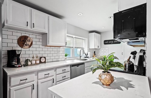Huron Apartment | Spacious Home With Hot Tub, Game Room and Near Cedar Point