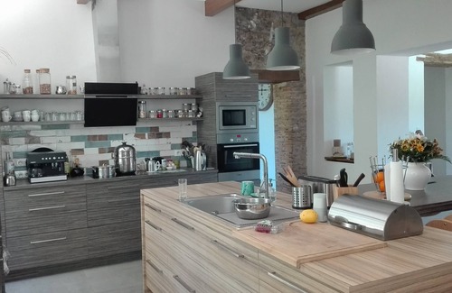 Soullans House | Spacious house 280m² -heated swimming pool- 10mn from the beach- washing machine provided