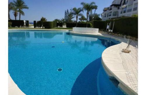 Aguadulce House | Spacious house in Roquetas de Mar, 140 m², shared pool
