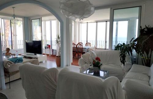 Aguadulce House | Spacious house in Roquetas de Mar, 140 m², shared pool