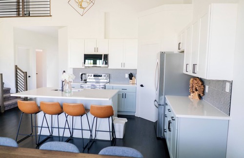 Del Valle House | Spacious house on large lot with Gameroom in Garage near COTA