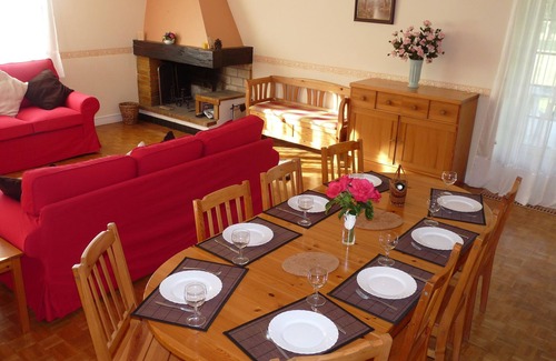 Ronsenac House | Spacious House/Villa and grounds in the Charente 4 beds sleeps 8 - private pool