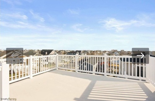 North Wildwood House | Spacious in North Wildwood with roof top deck and fireplace 2 family space