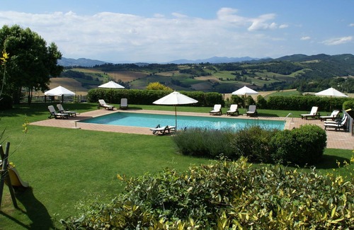 Montone House | Spacious Holiday Home in Montone with Swimming Pool