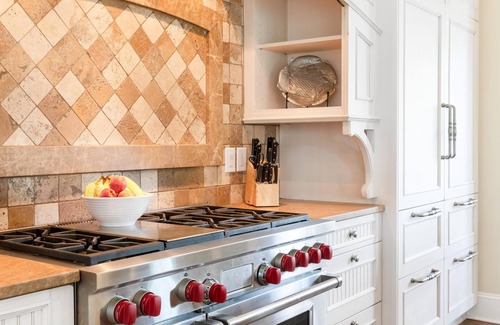 Vanderhorst Plantation House | Spacious Kiawah Island Estate with Wraparound Porches