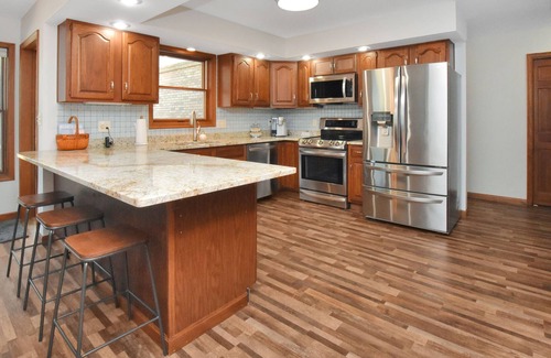 Beaver Dam House | Spacious Lakefront home with pool