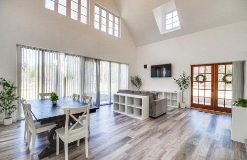 Lexington House | Spacious Lexington Home with Fire Pit Hunt and Fish!