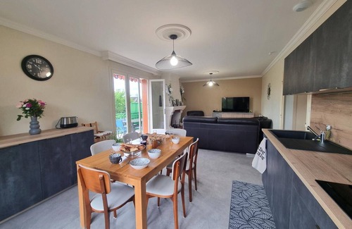 Roanne Cottage | Spacious lodging with fireplace and terrace in Roanne