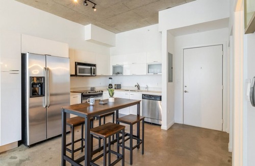 Downtown Miami Condo | Spacious Loft Fully Equipped in Downtown Miami Near Brickell - Move in Ready!