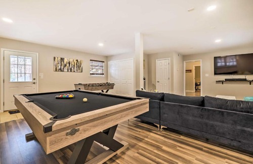 Tunkhannock Township House | Spacious Long Pond Home Game Room and Hot Tub!