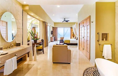 Boca de Tomatlan Resort | SPACIOUS/LUXURIOUS Two Bedroom Suite - gorgeous!nn