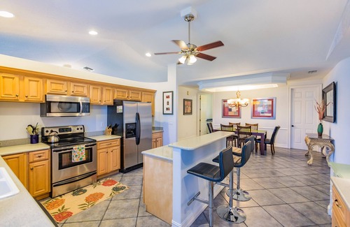 Naples Park Villa | Spacious & Luxurious. Walk to beach.New Heated Pool