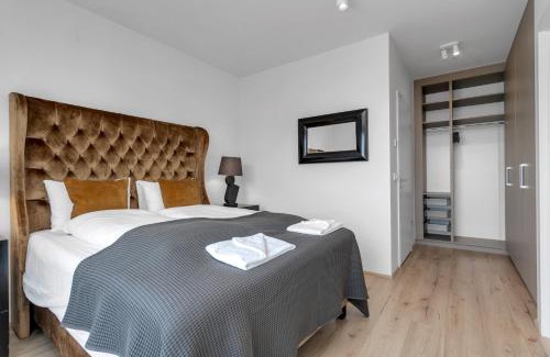 Hliðar Apartment | Spacious Luxury 3BR Apartment with 2 bathrooms 1003