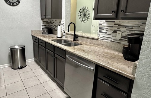 Windsor Hills Condo | Spacious Luxury Condo in Windsor Hills Resort! 2 Miles to Disney! 3bed/2bath