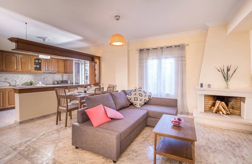 Corfu Town House | Spacious Maisonette-Roof Top View 80m Corfu Port