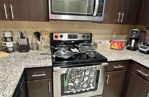 Millenia Apartment | Spacious Midtown 2B/2B near the Best Attactions
