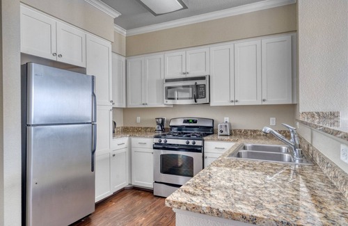 Milpitas Apartment | Spacious Milpitas 2BR w/W/D, Parking & Gym, near highways, by Blueground