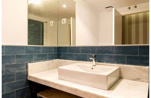 Ciudad Jardin Apartment | Spacious modern apartment with terrace
